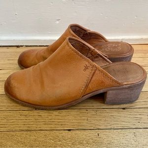 Frye Leather Claire Mule Slide